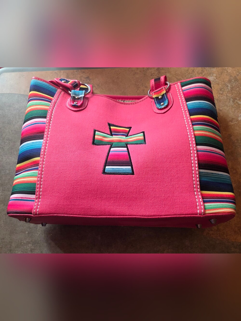 Cowgirl Trendy Conceal Carry Handbag Purse W Matching Makeup Bag Pink Multicolor
